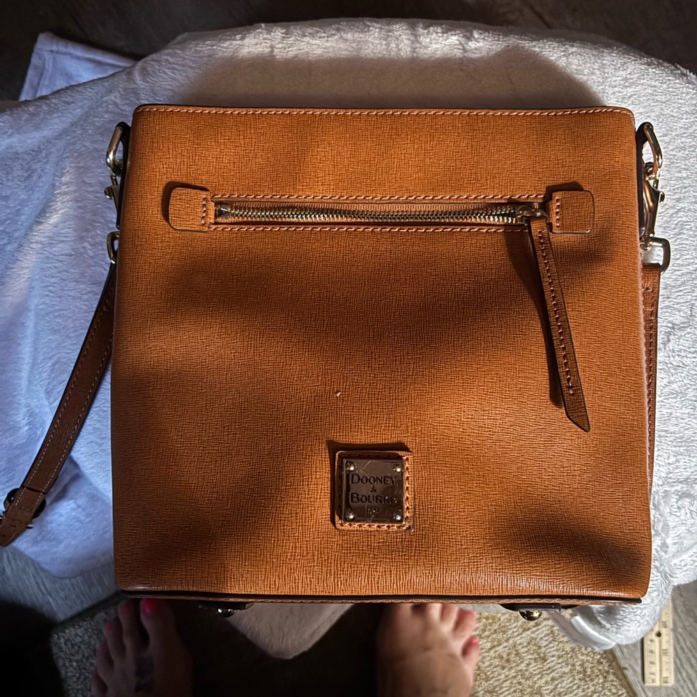 Dooney & Bourke leather crossbody NWOT